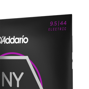(NYXL09544)